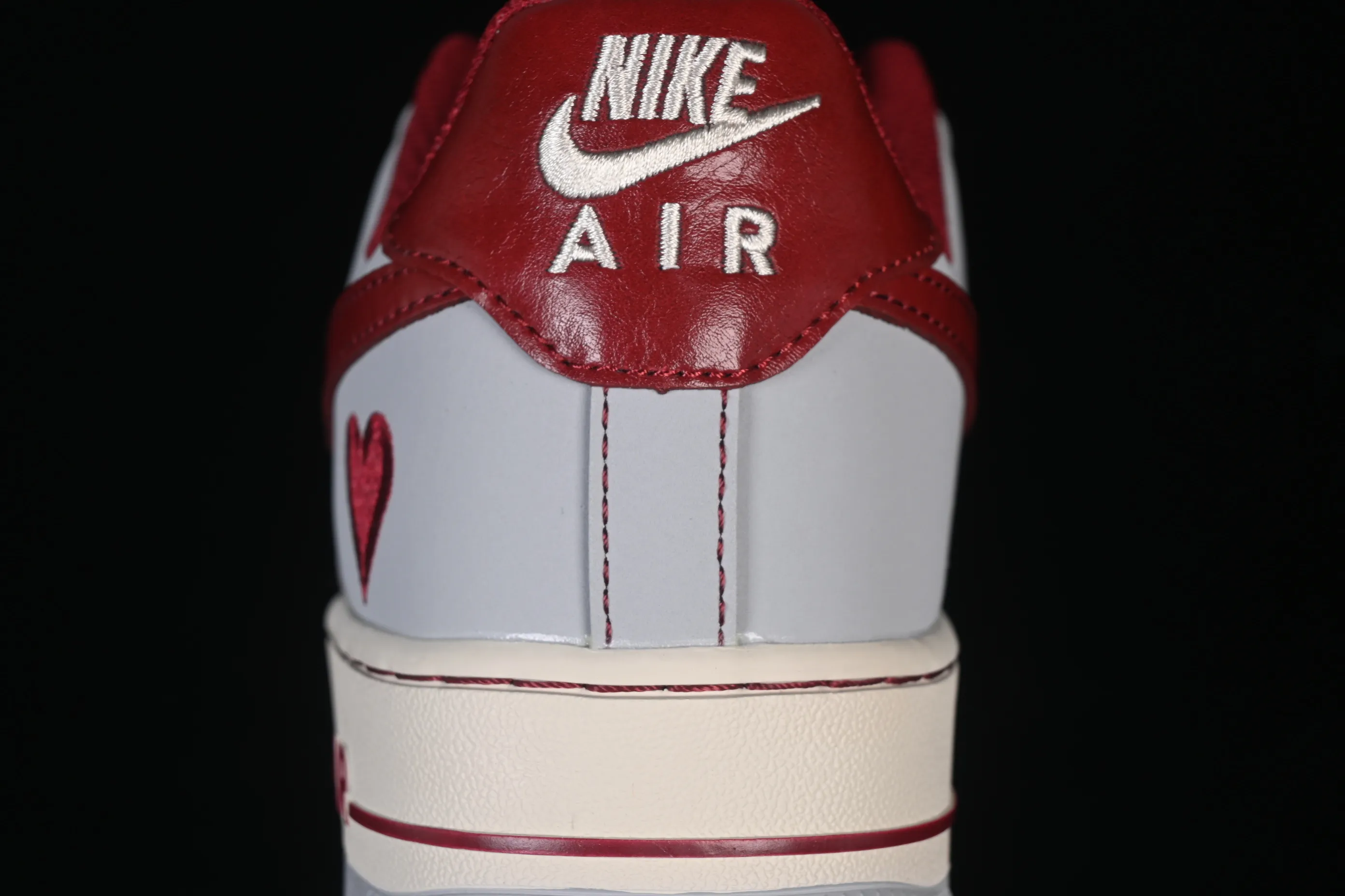 All Categories Nk Air Force 1 Air Force Series Nk Air Force 1 Low Air Force Low Nike Air Force 1'07 Low Valentine's Day Limited Soot Red Marks Air Force One Low Casual Shoes NH0601-540